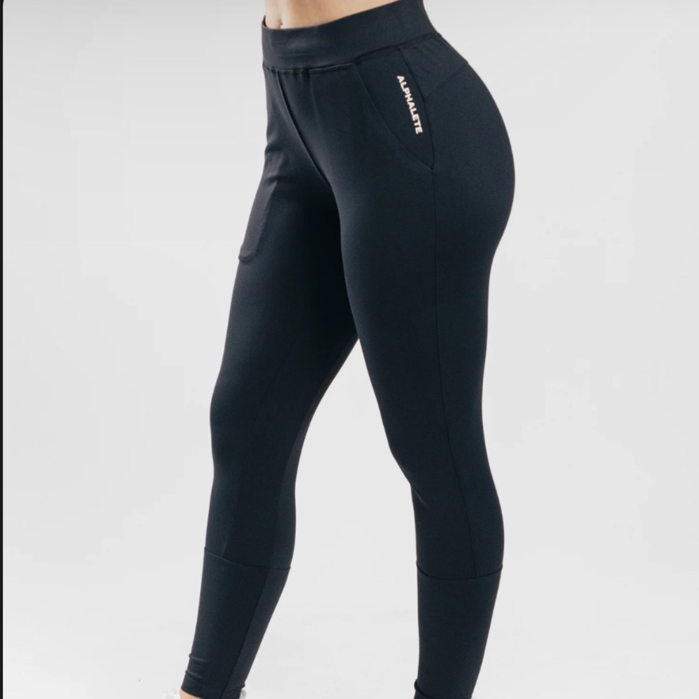 Alphalete trace joggers